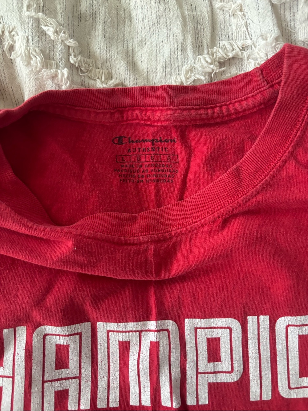 Champion Authentic L Red Retro Logo Graphic T-Shirt - Picture 4 of 5
